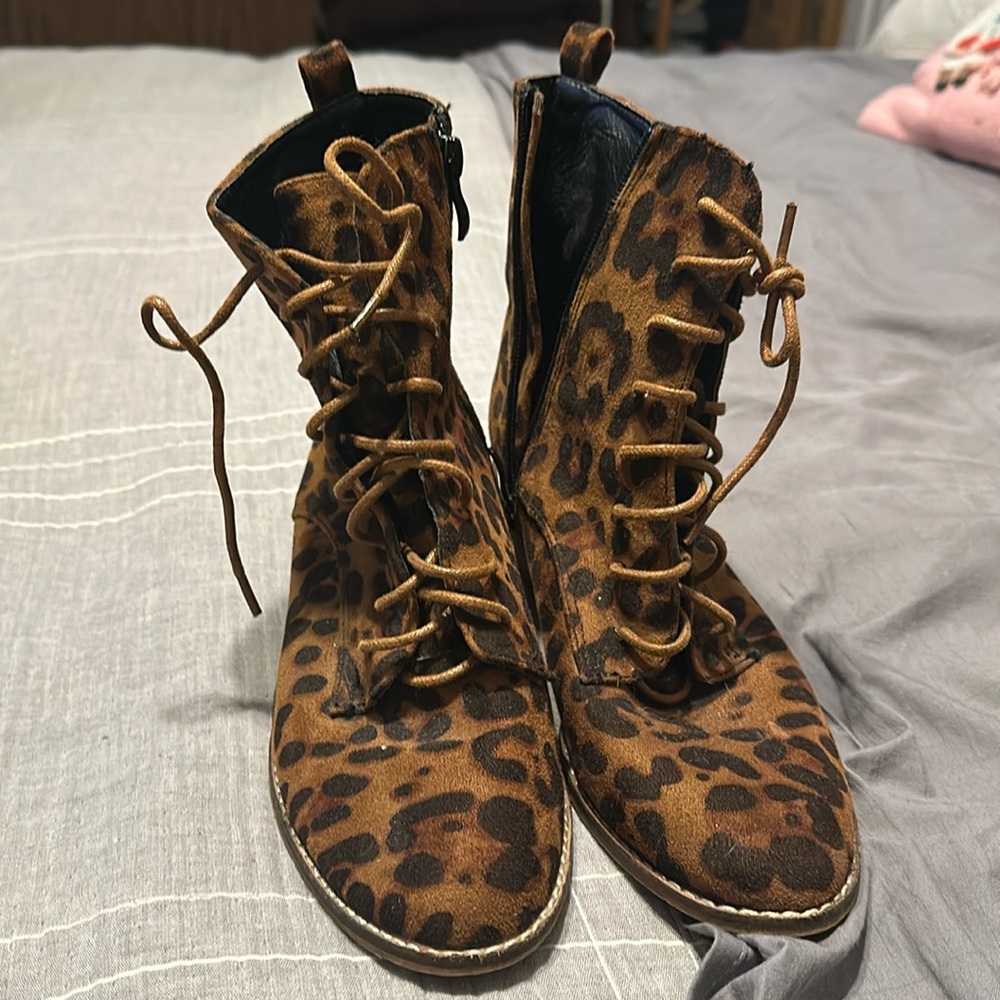 Roolee leopard boots size 6